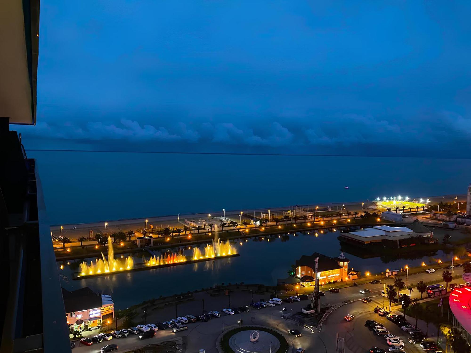 Orbi Panoramic Aparthotel Batumi Ngoại thất bức ảnh